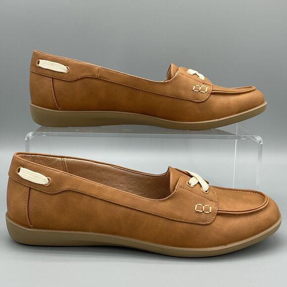 Lifestride Shoes - NEW Lifestride Women’s Nellie Boat Shoes Tan Size 9W